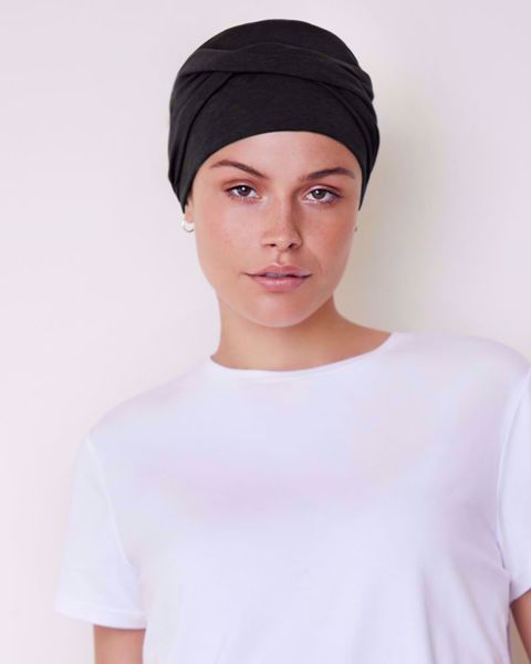 ZOYA • V turban, Ensfarvet